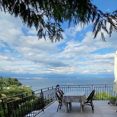 Bed & Breakfast House Vali Lovran