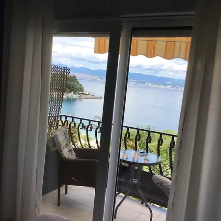 Bed & Breakfast House Vali *