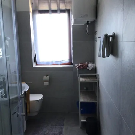 Bed & Breakfast House Vali